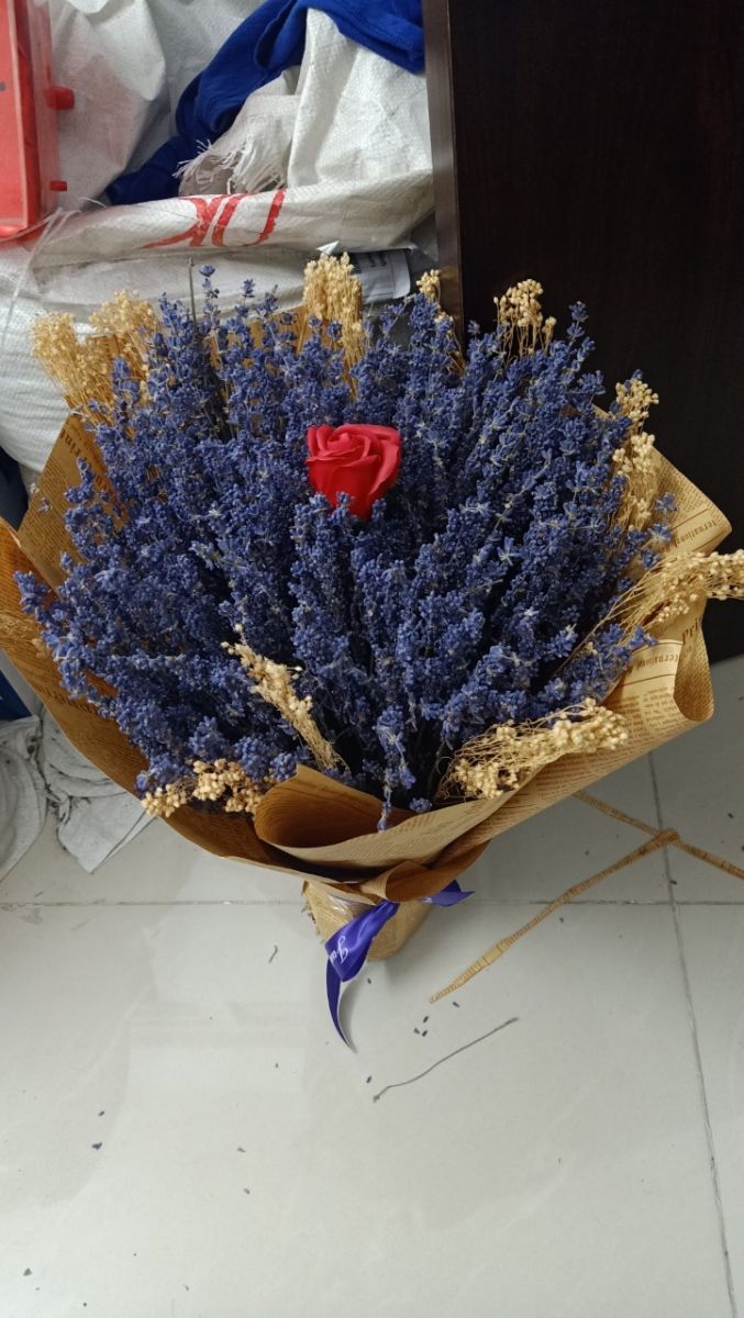 Bó hoa lavender khô bó tròn BIGSIZE( B09) Mix hoa hồng sáp đỏ